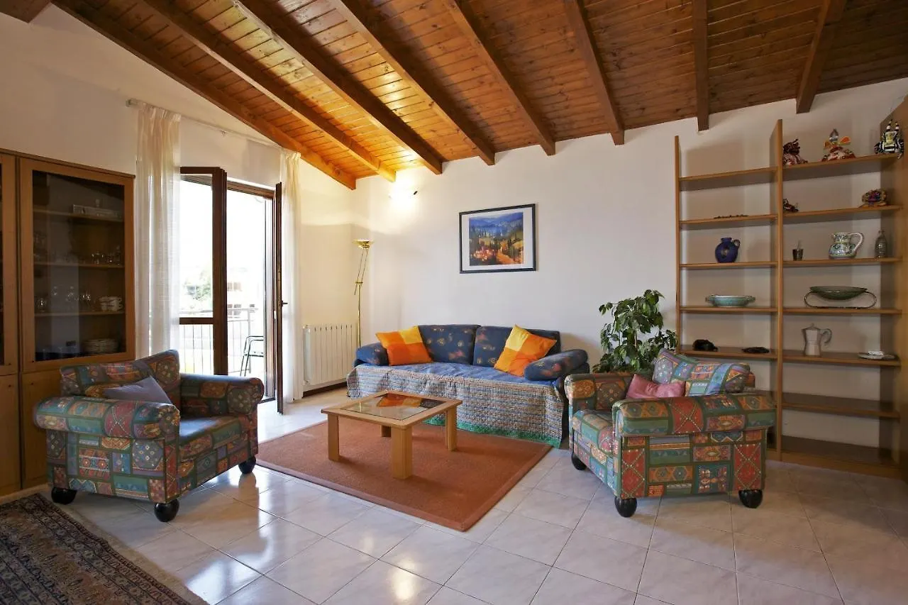 Ferienwohnung Residenza Arcobaleno Pino Lago Maggiore Apartment